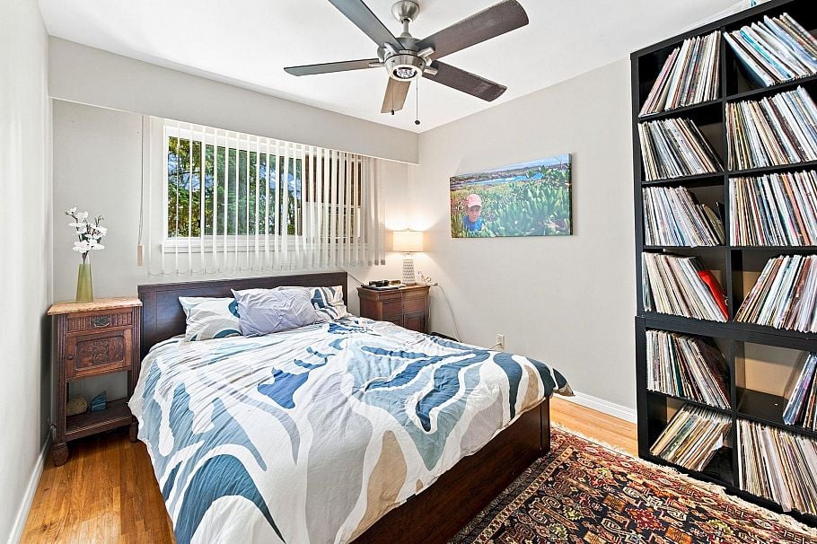 1033 Clements Avenue North Vancouver, BC - 16