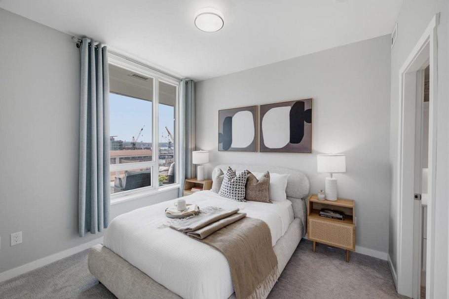 707 118 Carrie Cates Court North Vancouver, BC - 17