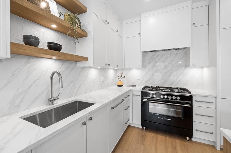A 4260 Sophia Street Vancouver, BC - 13