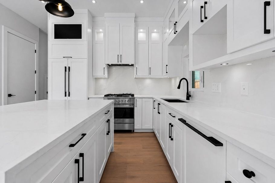 2 4463 Walden Street Vancouver, BC - 9