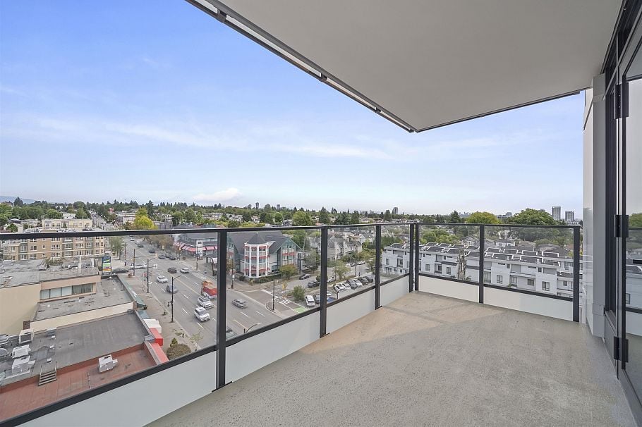 702 8415 Granville Street Vancouver, BC - 21