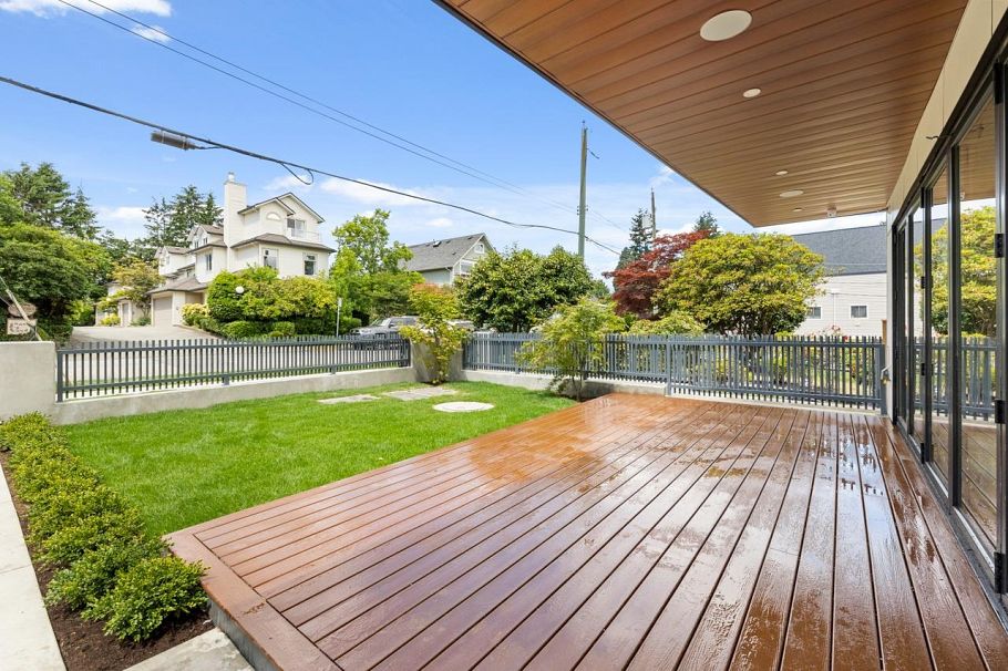 A 4260 Sophia Street Vancouver, BC - 3