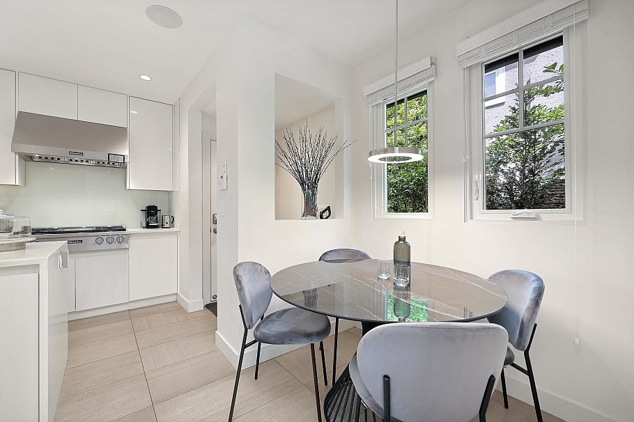1407 W 33rd Avenue Vancouver, BC - 9