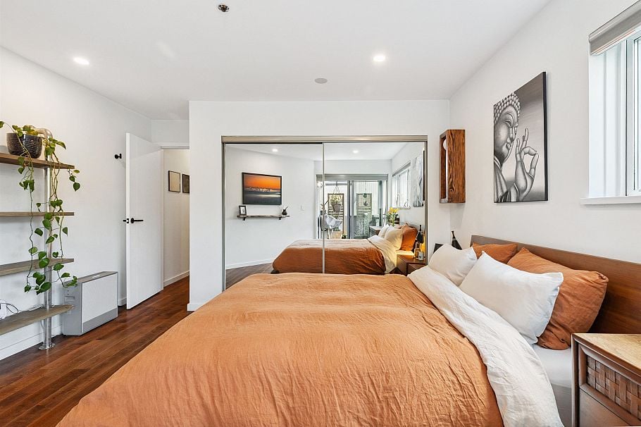 105 953 W 8th Avenue Vancouver, BC - 18