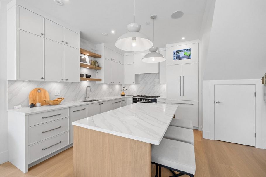 A 4260 Sophia Street Vancouver, BC - 11