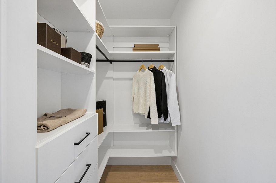 588 E 10th Avenue Vancouver, BC - 23