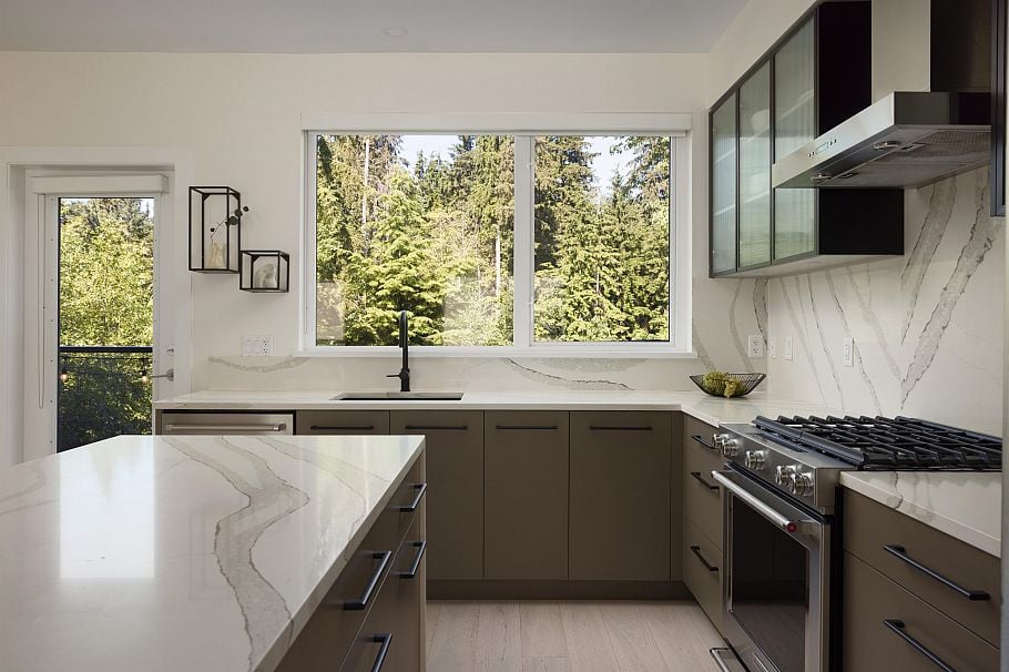 49 3597 Malsum Drive North Vancouver, BC - 15