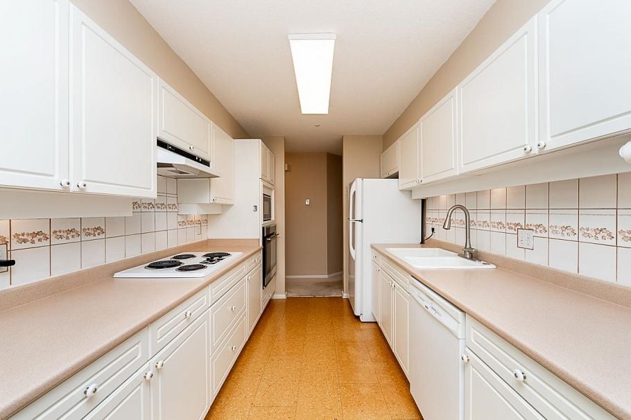 208 3690 Banff Court North Vancouver, BC - 35