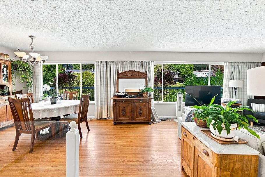 1033 Clements Avenue North Vancouver, BC - 7