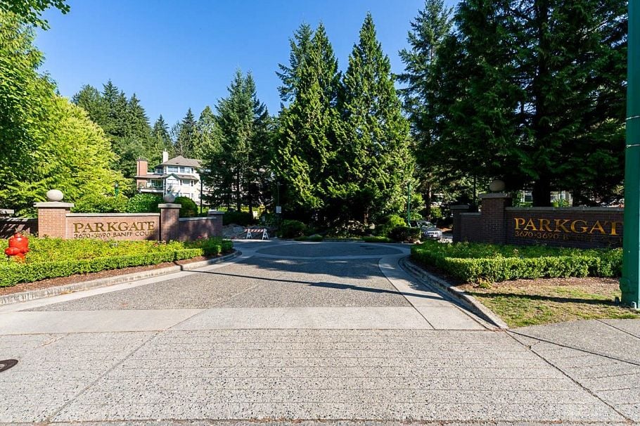 208 3690 Banff Court North Vancouver, BC - 27