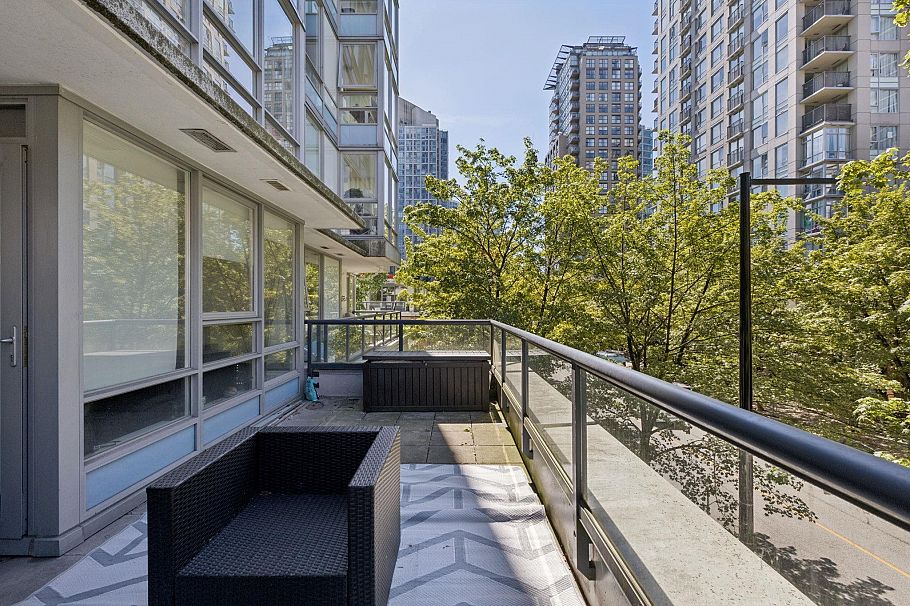 309 928 Beatty Street Vancouver, BC - 18