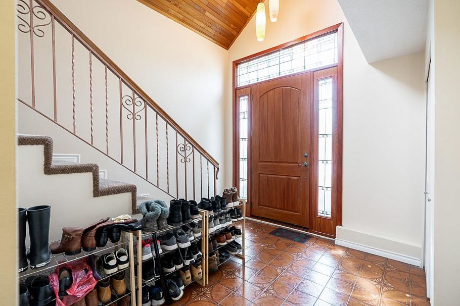 6496 Quebec Street Vancouver, BC - 6