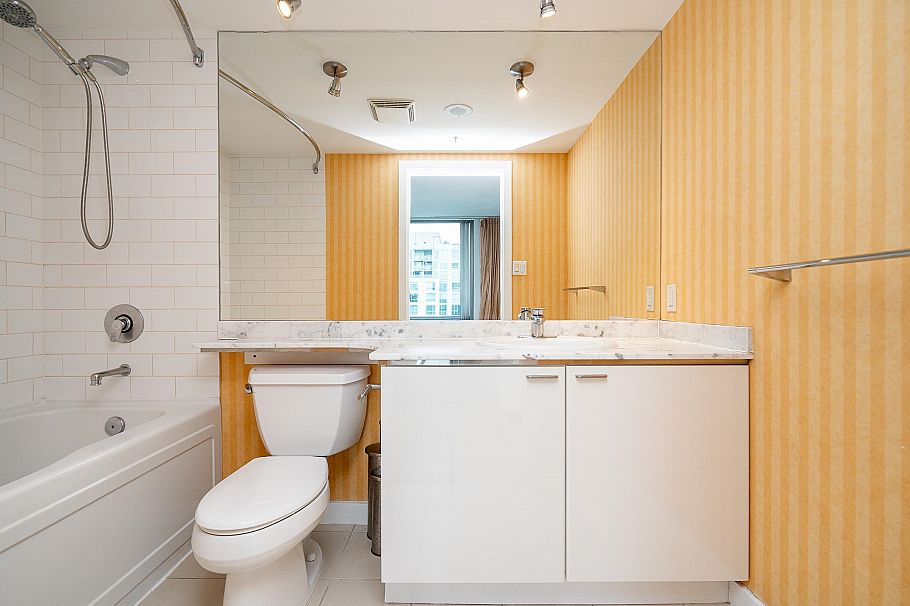 2604 1288 W Georgia Street Vancouver, BC - 15