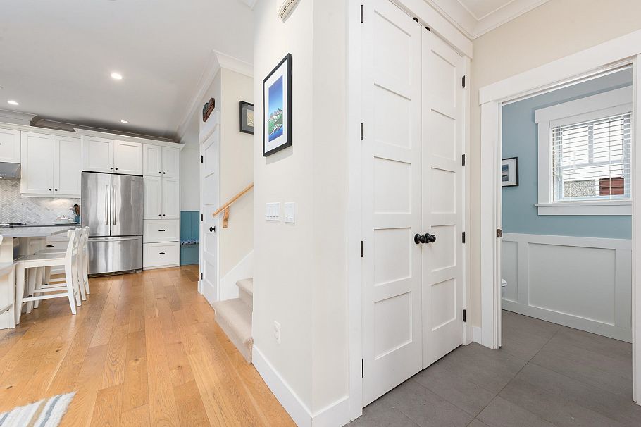 945 E 21st Avenue Vancouver, BC - 17