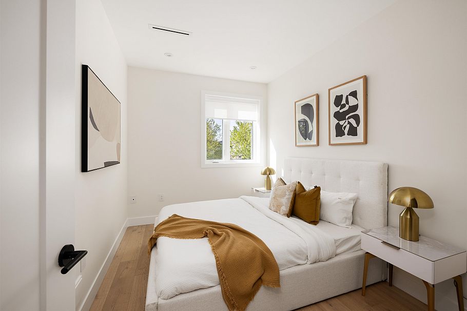 1 3141 E 19 Avenue Vancouver, BC - 18