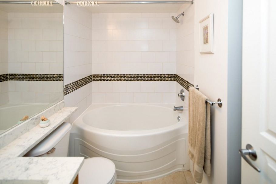 263 1100 E 29th Street North Vancouver, BC - 18