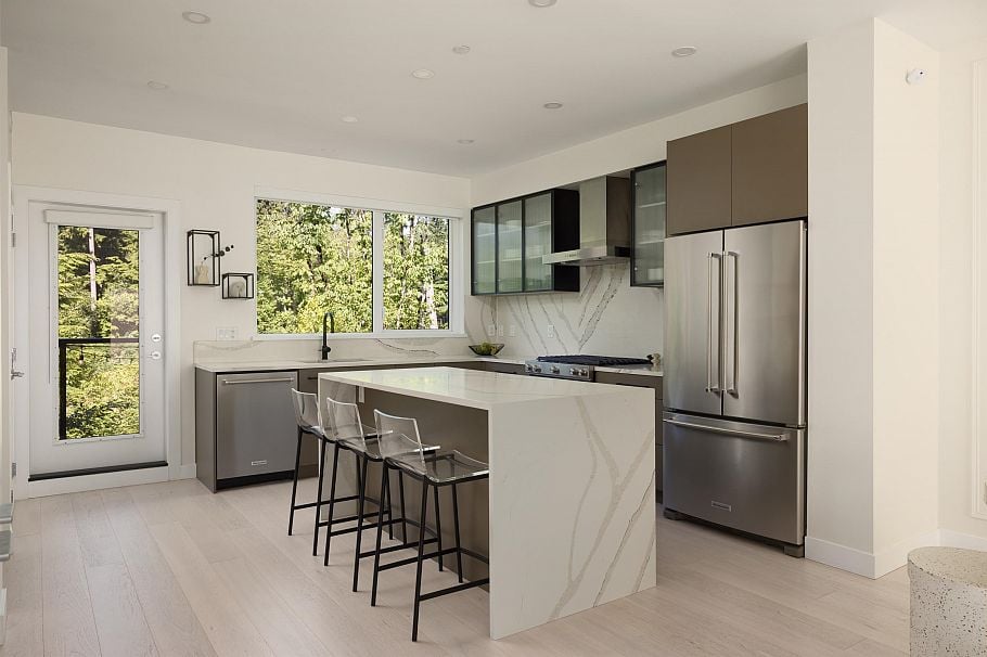 49 3597 Malsum Drive North Vancouver, BC - 14