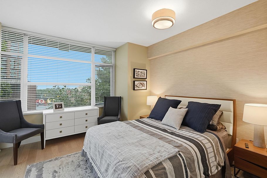 288 E 11th Avenue Vancouver, BC - 9