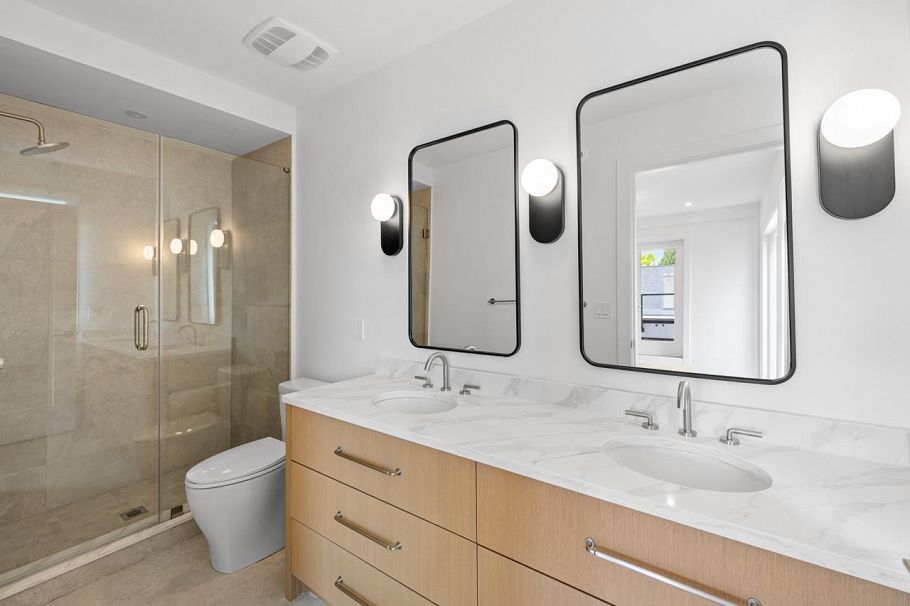 A 4260 Sophia Street Vancouver, BC - 32