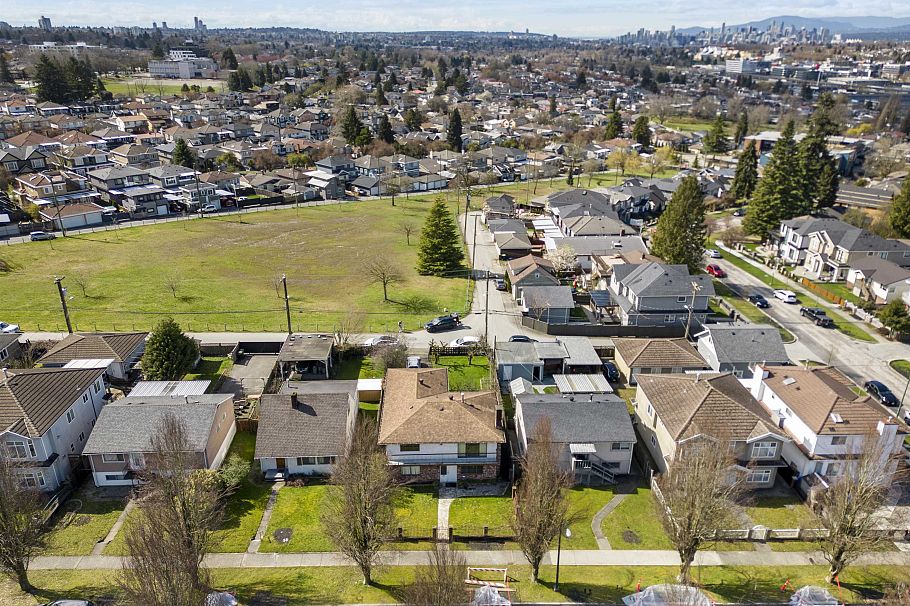 3481 Dieppe Drive Vancouver, BC - 31