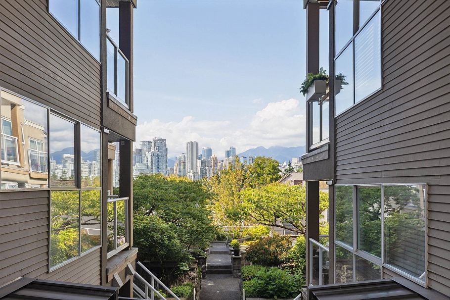 105 953 W 8th Avenue Vancouver, BC - 27