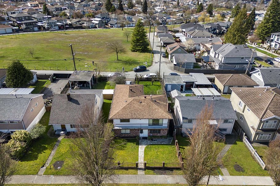 3481 Dieppe Drive Vancouver, BC - 30