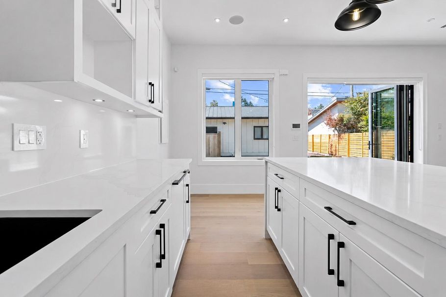 2 4463 Walden Street Vancouver, BC - 11