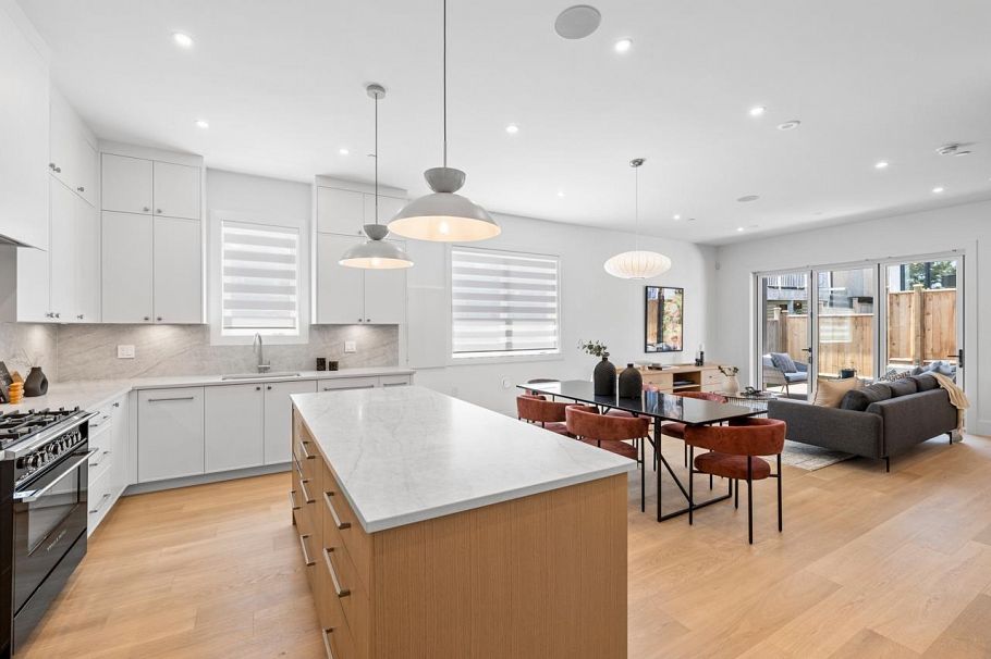 A 4258 Sophia Street Vancouver, BC - 17