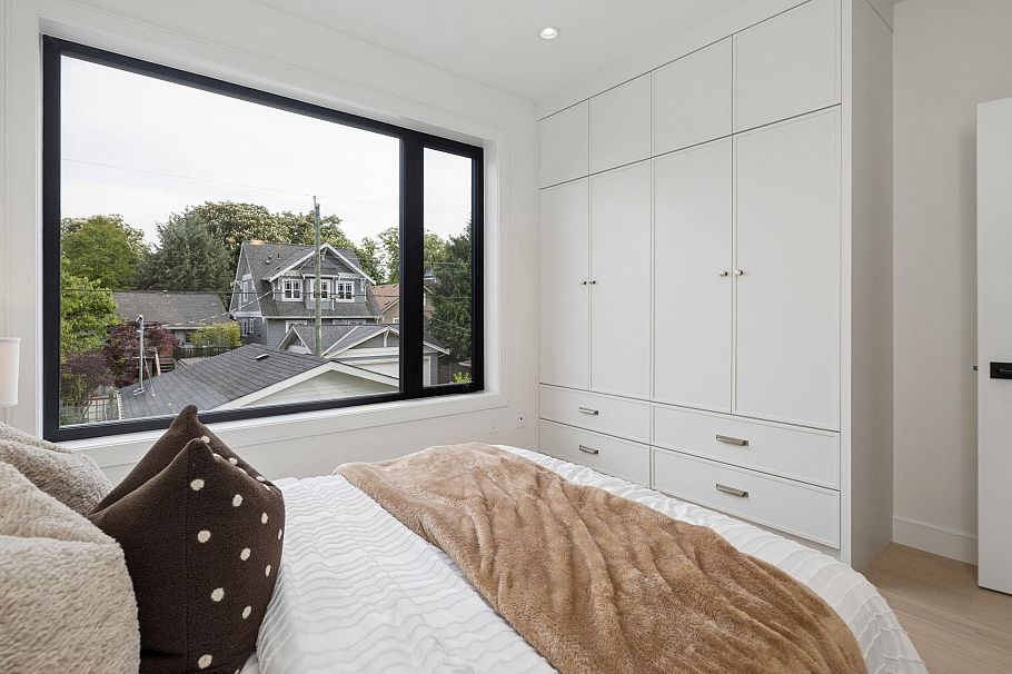2 3036 W 13th Avenue Vancouver, BC - 24