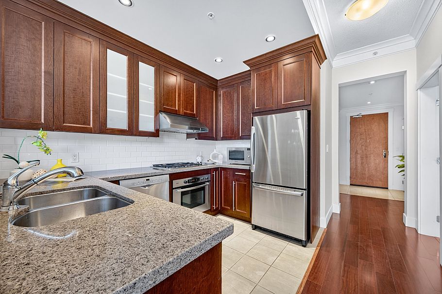 501 4759 Valley Drive Vancouver, BC - 11