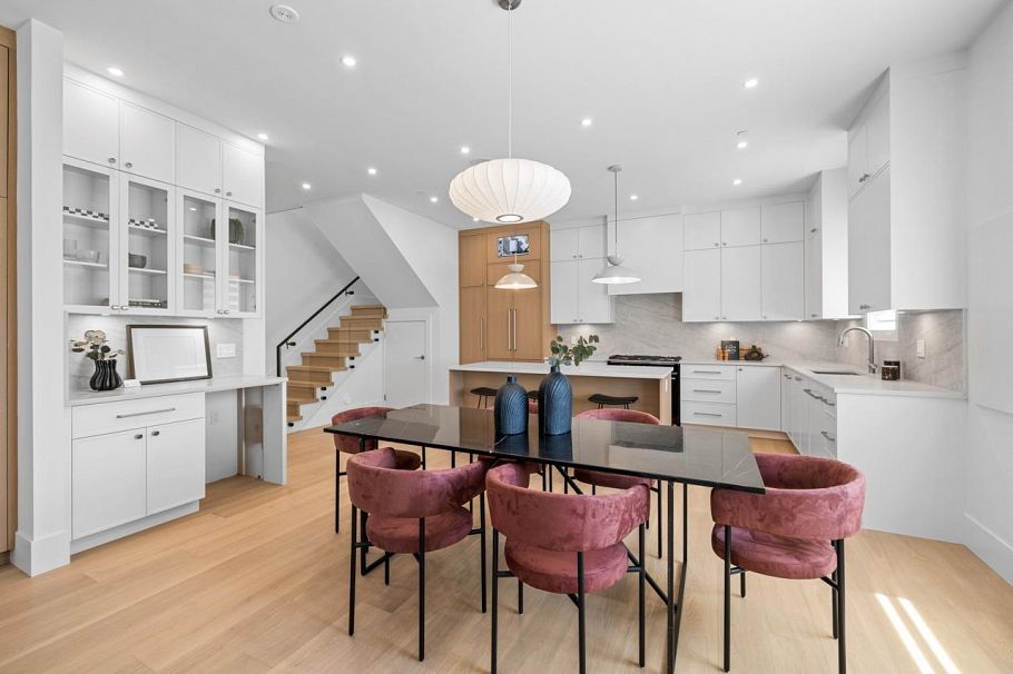 A 4258 Sophia Street Vancouver, BC - 12