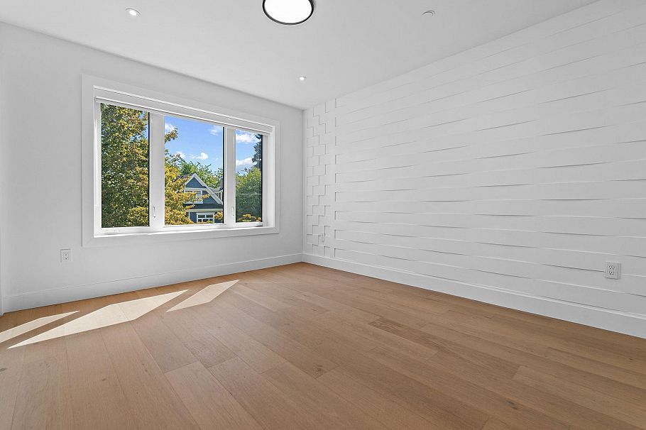 1 4463 Walden Street Vancouver, BC - 15