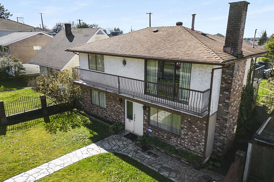 3481 Dieppe Drive Vancouver, BC - 36