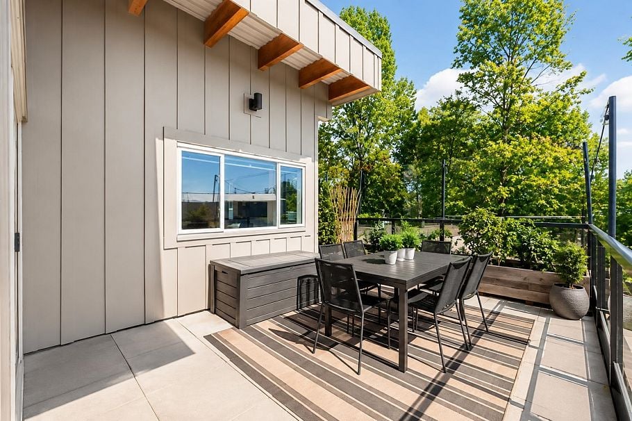 301 1075 W 1st Street North Vancouver, BC - 13