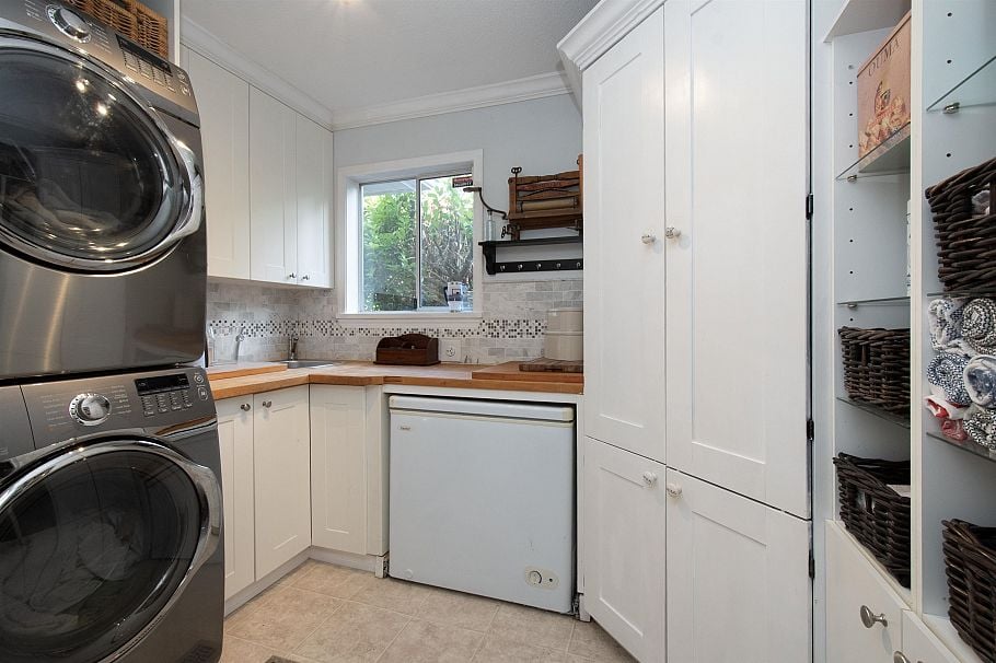 4594 Teviot Place North Vancouver, BC - 25