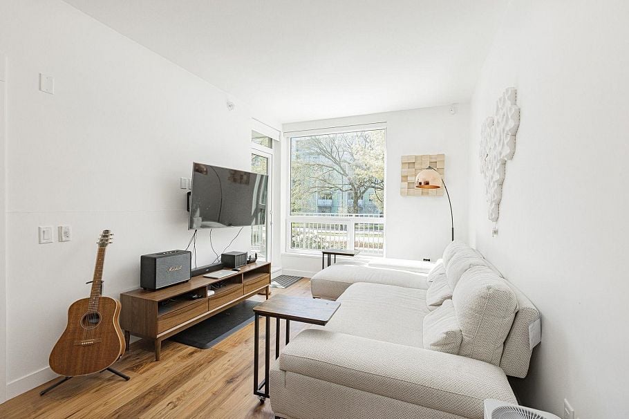108 5058 Cambie Street Vancouver, BC - 5