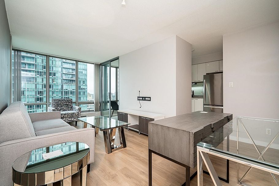 2604 1288 W Georgia Street Vancouver, BC - 2