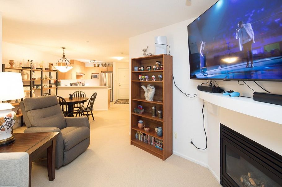 263 1100 E 29th Street North Vancouver, BC - 5
