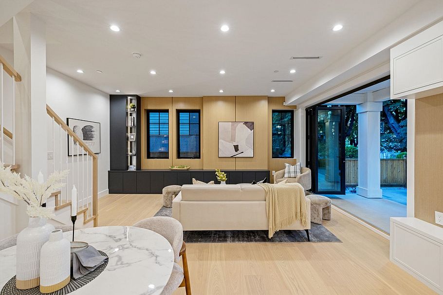 588 E 10th Avenue Vancouver, BC - 19
