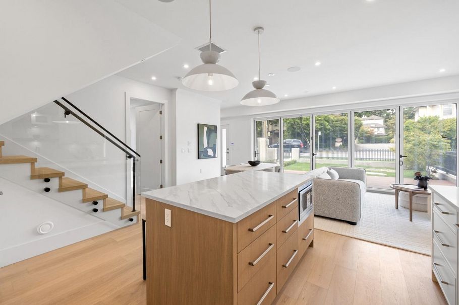 A 4260 Sophia Street Vancouver, BC - 14