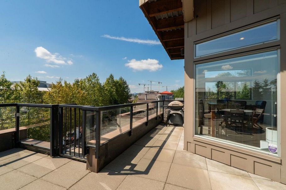 301 1075 W 1st Street North Vancouver, BC - 36
