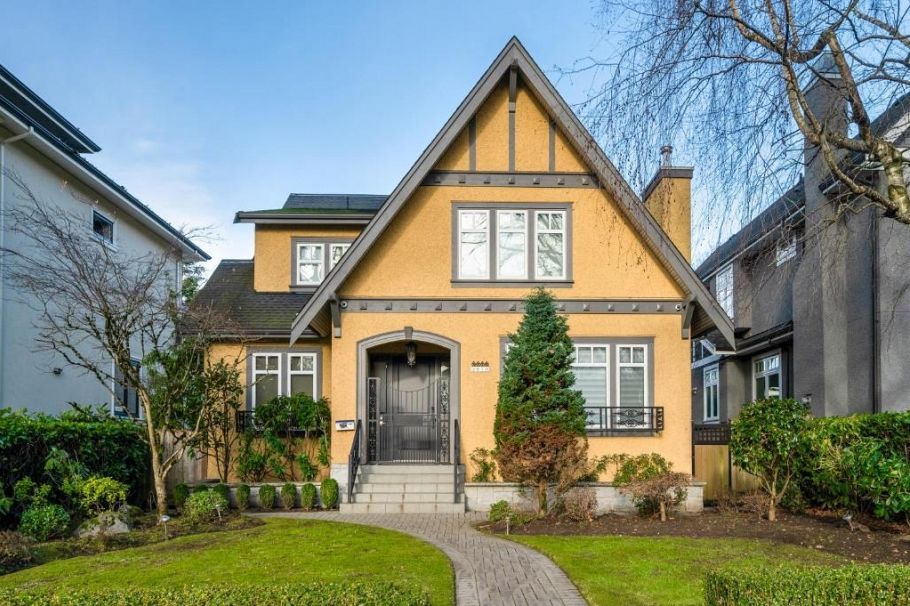 2979 W 31st Avenue Vancouver, BC - 1