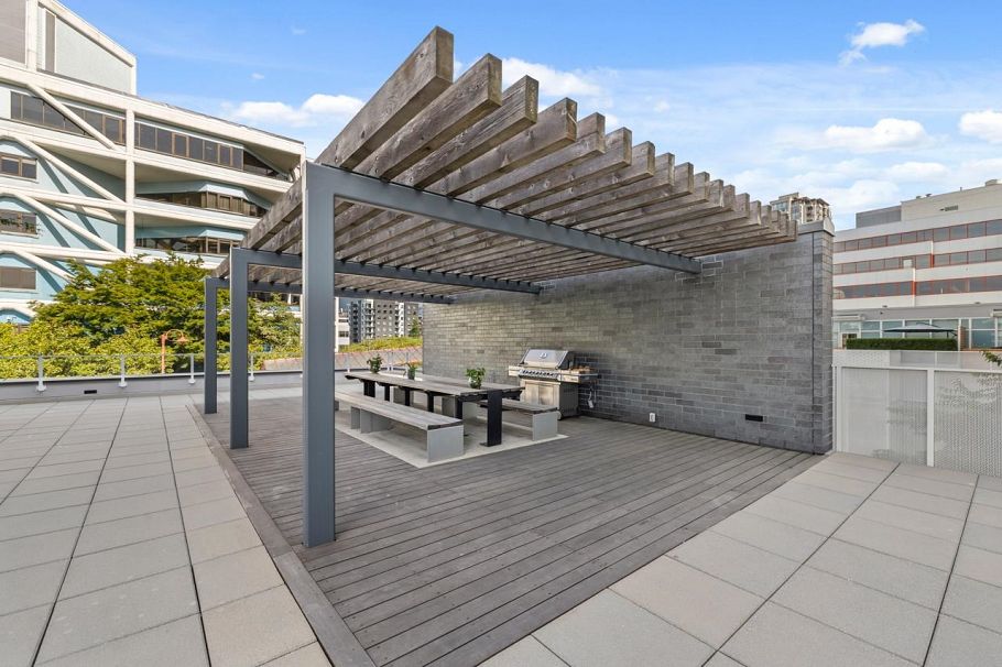 707 118 Carrie Cates Court North Vancouver, BC - 30