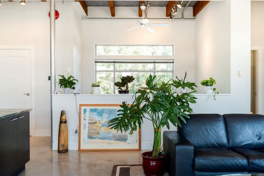 301 1075 W 1st Street North Vancouver, BC - 24