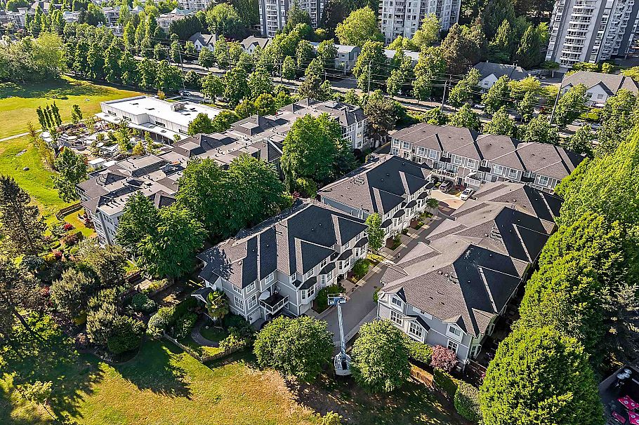 213 3038 E Kent Avenue South Vancouver, BC - 1