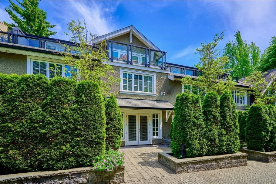 5483 Dunbar Street Vancouver, BC - 2