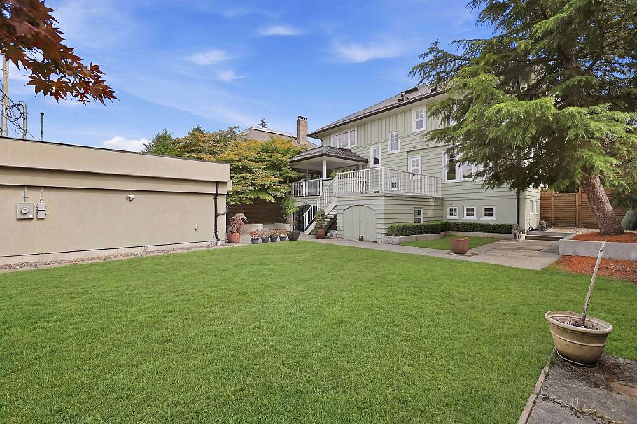 1407 W 33rd Avenue Vancouver, BC - 35