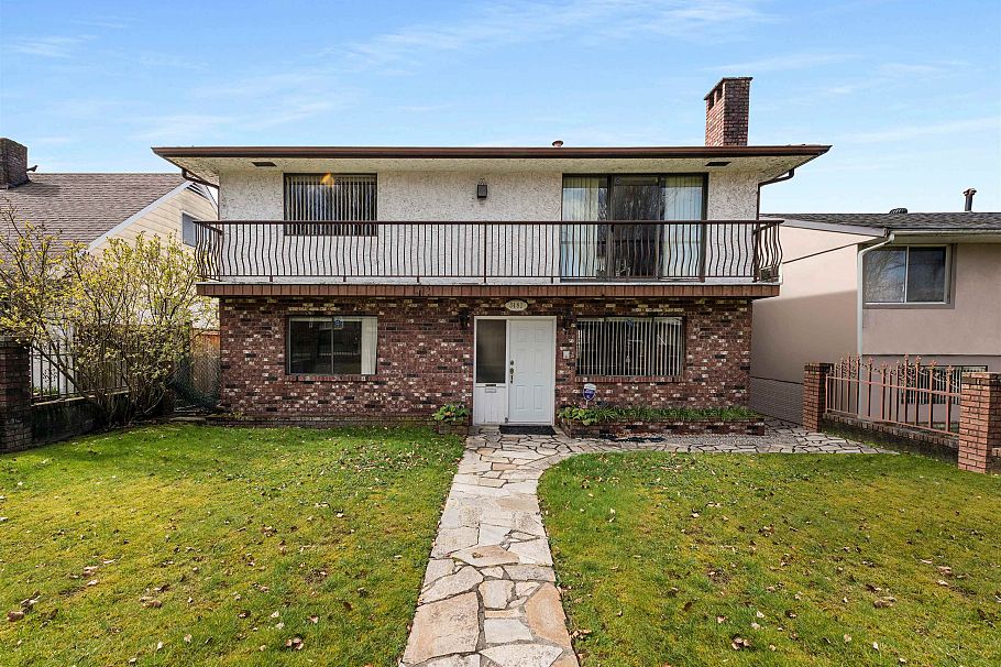 3481 Dieppe Drive Vancouver, BC - 1