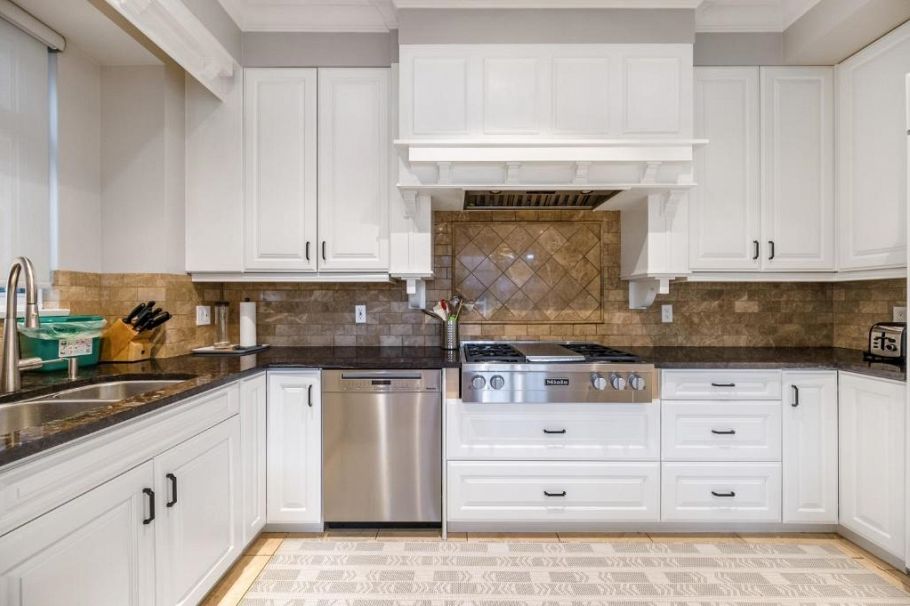 2979 W 31st Avenue Vancouver, BC - 13