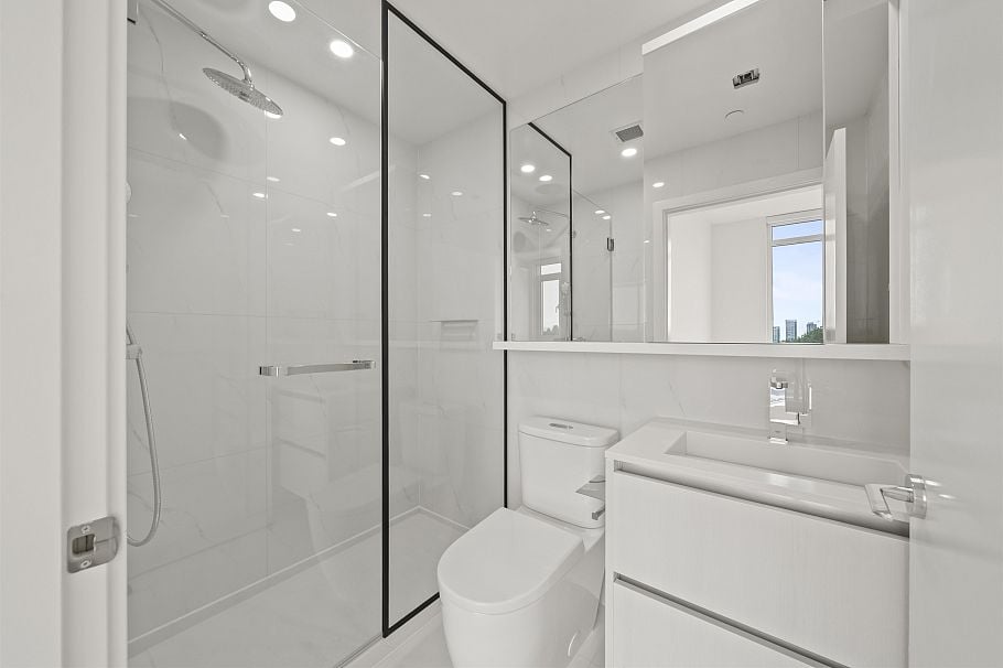 702 8415 Granville Street Vancouver, BC - 20